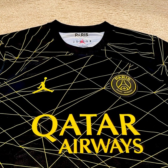 Nike Paris Saint-Germain Fourth Jersey 22/23 men size L NWT - Picture 2 of 6